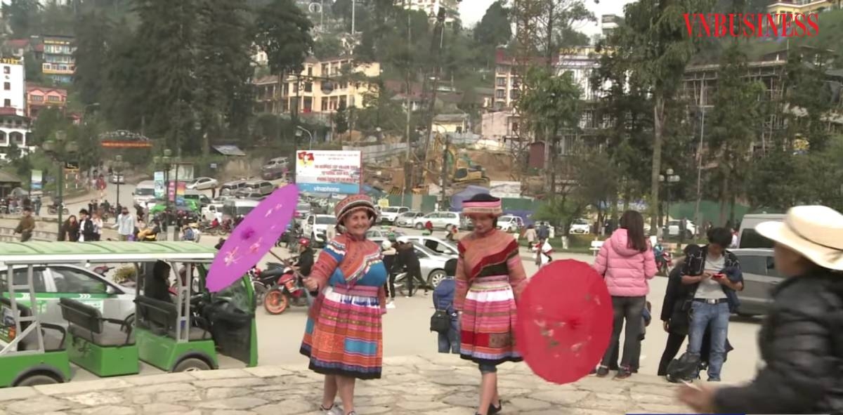 Đồng bào người Mông tại Lào Cai đã tạo nên một mối liên hệ gần gũi trong cộng đồng người dân ở các bản làng.