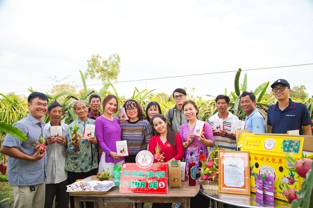 HTX thanh long Hòa Lệ đã xây dựng kênh bán hàng trực tuyến trên trên các sàn giao dịch điện tử