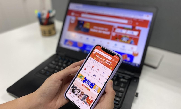 Bịt cửa trốn thuế của người bán hàng online qua sàn thương mại điện tử