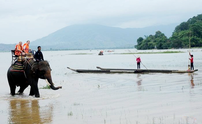Phát triển du lịch cộng đồng tạo thêm việc làm, nâng cao thu nhập cho đồng bào dân tộc thiểu số.