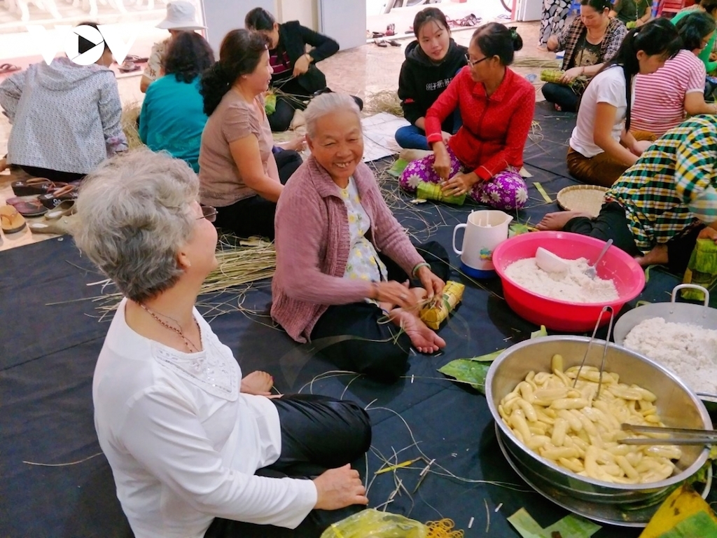 Một trong những hoạt động nổi bật của đồng bào công giáo ở Cần Thơ là thực hiện tốt các hoạt động “bác ái thiện tâm”, chăm lo cho người nghèo.