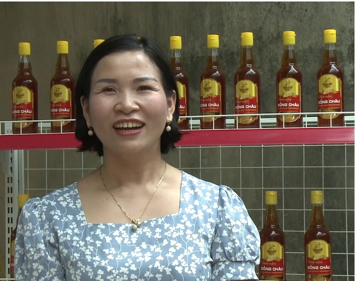 Nước mắm Đồng Châu đã có mặt trên kệ của cửa hàng thực phẩm sạch.