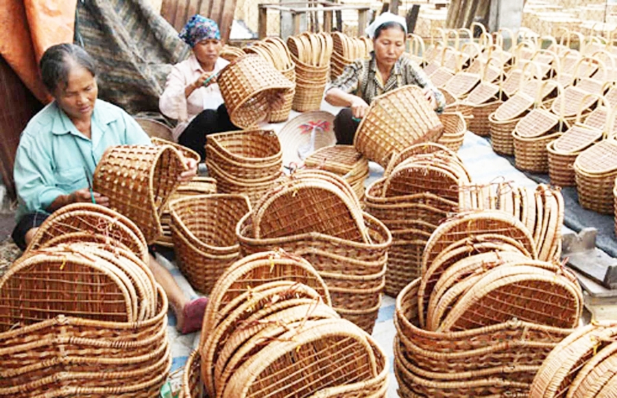 Các HTX đang tích cực tham gia vào hoạt động dạy nghề, tạo việc làm cho người dân (Ảnh TL).