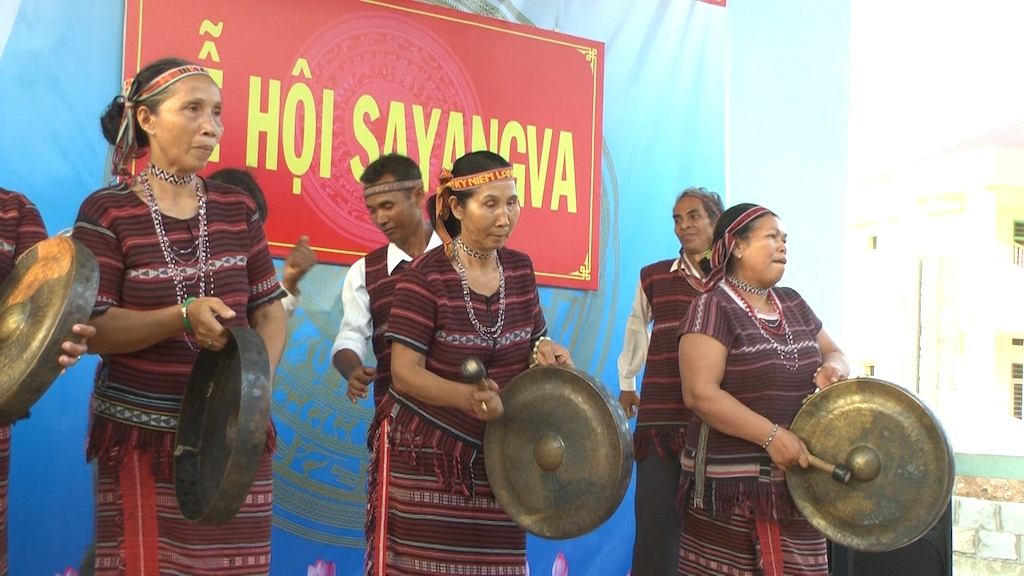 Lễ hội Sayangva (mừng lúa mới) của người Chơ Ro ở Bà Rịa - Vũng Tàu.