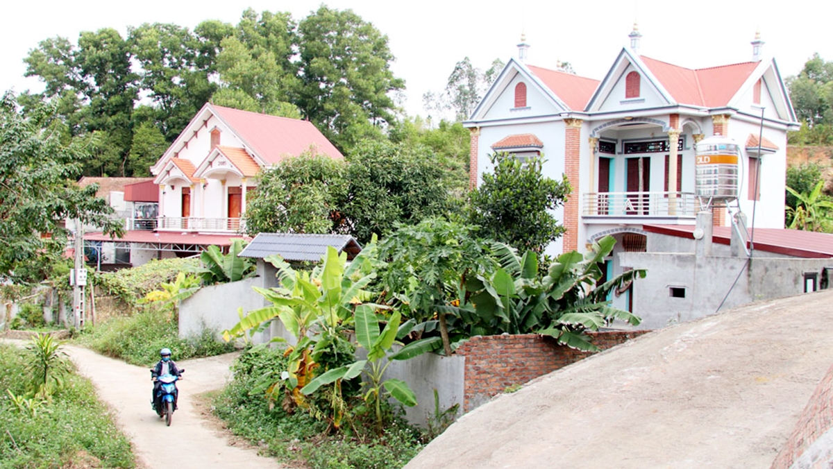 Diện mạo khang trang tổ dân phố Tân Lập, nơi có 85% đồng bào công giáo sinh sống.