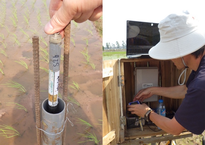 Hệ thống đo mực nước mặt ruộng (trái) và tự động gửi số liệu về thiết bị (phải). Điện thoại của nông dân sẽ được kết nối với các hệ thống này để thực hiện bơm, tháo nước thông qua điện thoại thông minh.