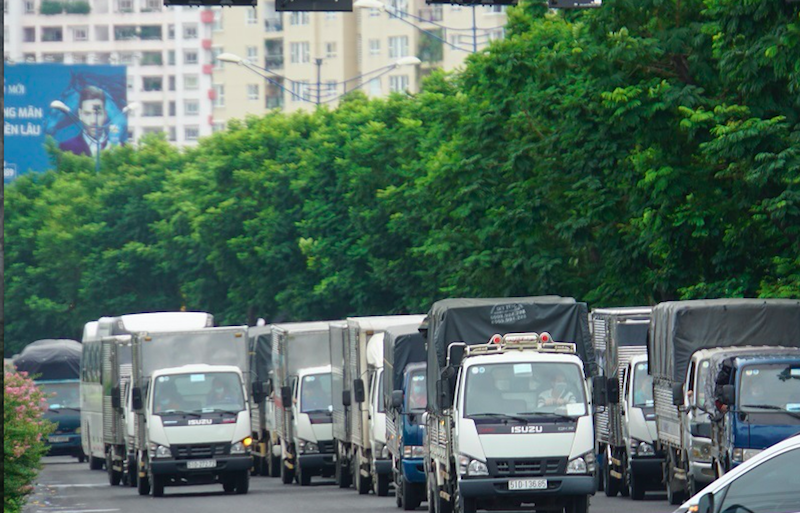 Phương tiện vận chuyển hàng hóa vào TP.HCM sẽ được đi luồng ưu tiên đặc biệt