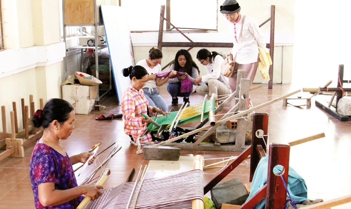 Vùng người Chăm ở Ninh Phước phát triển bền vững (Bài cuối): Đa dạng sinh kế từ nghề truyền thống