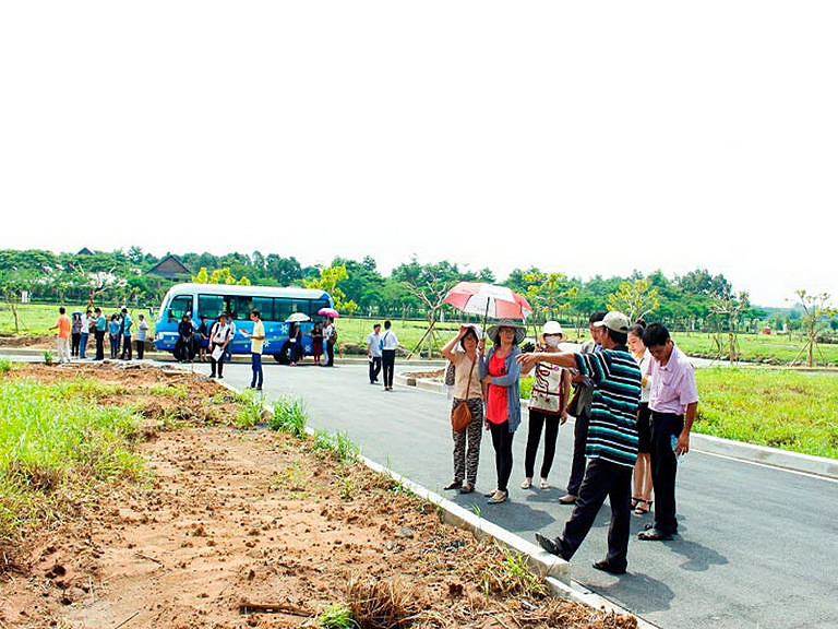 Lãnh đạo Bộ Xây dựng cảnh báo thị trường tiếp tục gặp khó khăn, người dân cần hết sức thận trọng khi mua bán BĐS (Ảnh: TL)