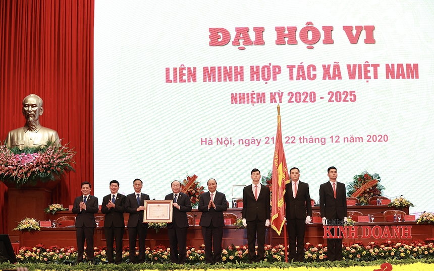 Ông Đỗ Nhân Đạo, Chủ tịch Liên minh HTX tỉnh Yên Bái: Điều lệ Liên minh HTX Việt Nam năm 2021 được Chính phủ phê duyệt có nhiều điểm mới, tạo hành lang cho hệ thống Liên minh HTX hoạt động.