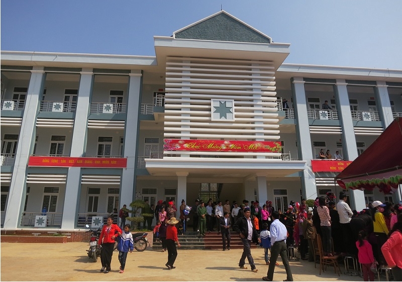 Trụ sở UBND xã Chiềng Sung được xây dựng khang trang.