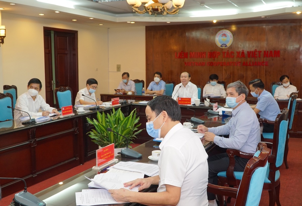 Toàn cảnh Hội nghị Ban chấp hành lần thứ 3, khóa VI, nhiệm kỳ 2020-2025 của Liên minh Hợp tác xã Việt Nam.