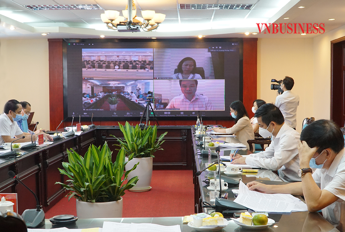 Các đại biểu đánh giá cao bài học kinh nghiệm trong tiêu thụ nông sản của Tổ công tác hỗ trợ tiêu thụ nông sản các tỉnh phía Bắc.