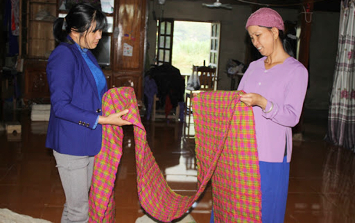 Cần thêm các nguồn lực giúp các sản phẩm làng nghề ở Đồng Văn vươn xa trên thị trường (Ảnh TL).