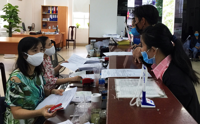 Bảo hiểm Xã hội Việt Nam cho biết đang quyết liệt triển khai các chính sách hỗ trợ đến với người dân, HTX, doanh nghiệp bị ảnh hưởng bởi dịch COVID-19.