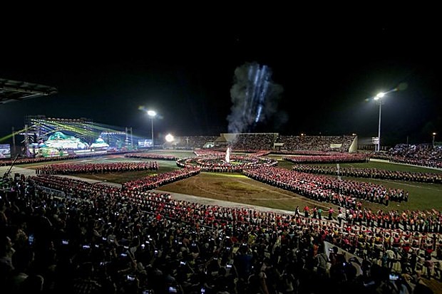 Màn múa xòe khổng lồ trong Lễ hội văn hóa du lịch Mường Lò năm 2019 (Ảnh Newday).