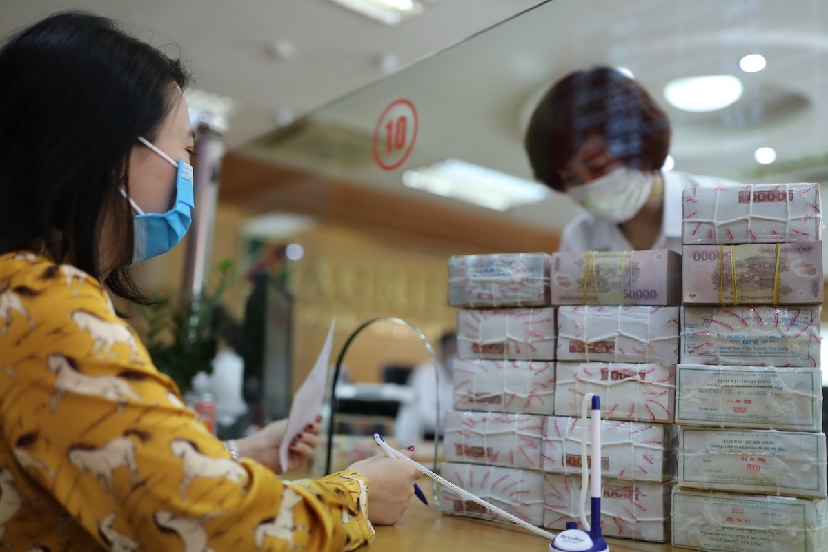 Các chuyên gia cảnh báo khách hàng cẩn trọng vay vốn mua nhà trong thời điểm dịch Covid-19 đang ảnh hưởng lớn đến thu nhập.