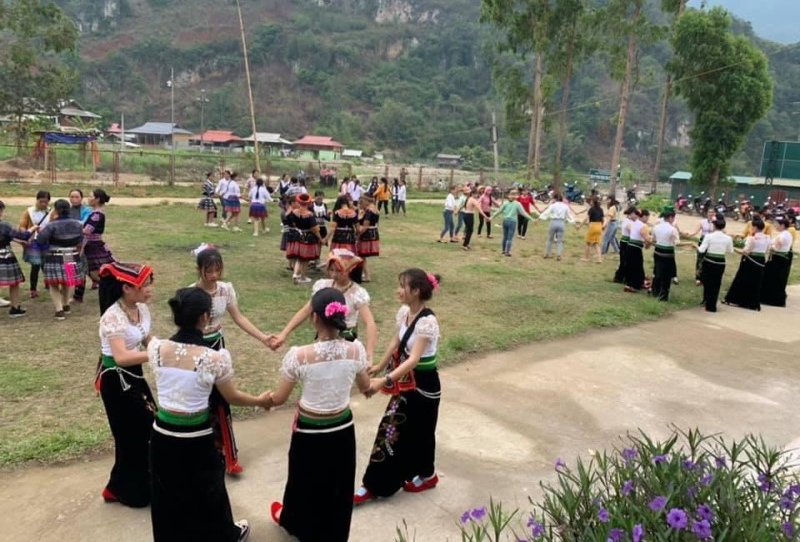 Tích cực tham gia các hoạt động truyền thống cũng là phương pháp tuyên truyền, giáo dục pháp luật trong các tầng lớp nhân dân ở huyện Mường La.