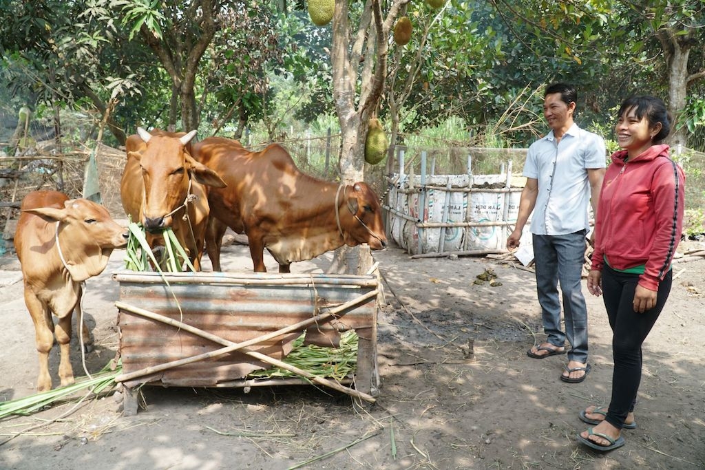 Hầu hết đồng bào Khmer trong xã biên giới Tân Đông (huyện Tân Châu) tích cực lao động, nỗ lực vươn lên, góp phần tích cực vào xây dựng nông thôn mới.