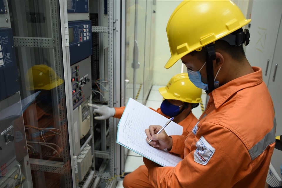 Chi phí mua điện của EVN tăng tới 16.600 tỷ đồng