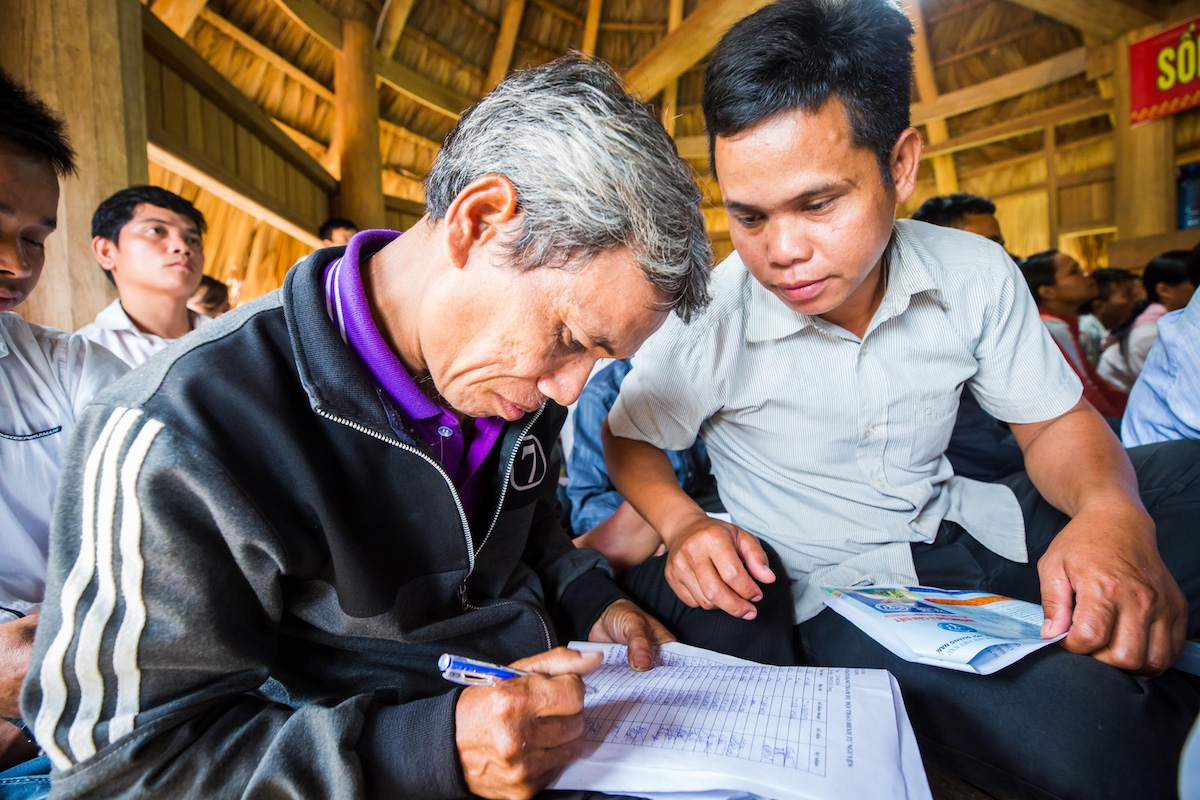 Đẩy mạnh tuyên truyền, hỗ trợ nông dân, thành viên các hợp tác xã tham gia BHXH tự nguyện và BHYT hộ gia đình.