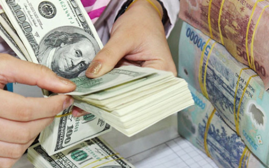 Tiền gửi vượt dự trữ bắt buộc bằng ngoại tệ giảm từ 0,05% về 0% từ ngày 1/9 tới.