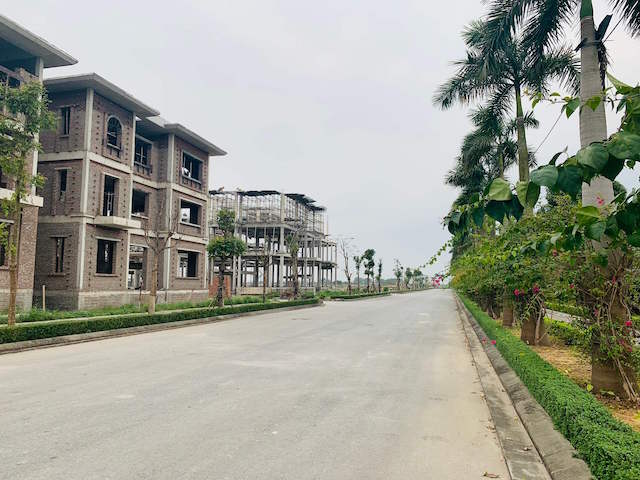 Do sự phát triển của hạ tầng giao thông nên rút ngắn khoảng cách giá giữa quận trung tâm và huyện ngoại thành, khiến giá đất ven đô khó có thể hạ thấp hơn nữa (Ảnh: TL).