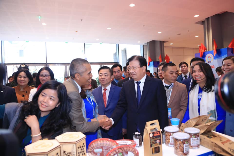 Gian hàng của HTX Nam Yang được trưng bày tại Đại Hội Liên minh HTX Việt Nam, tháng 12 năm 2020 tại Hà Nội.