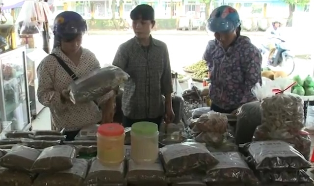 Sản phẩm táo sơn tra Sơn La đang được ưa chuộng tại nhiều tỉnh, thành trên cả nước.