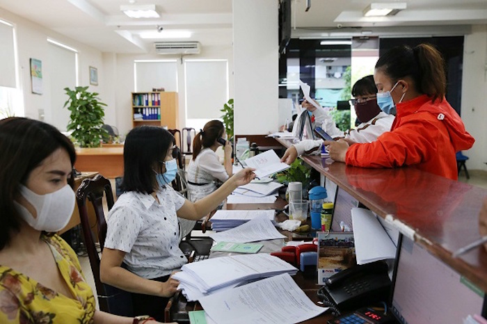 Chính sách BHXH bắt buộc còn bỏ sót nhóm đối tượng có nhu cầu và khả năng nhưng chưa được luật hóa tham gia như người quản lý điều hành HTX không hưởng lương...