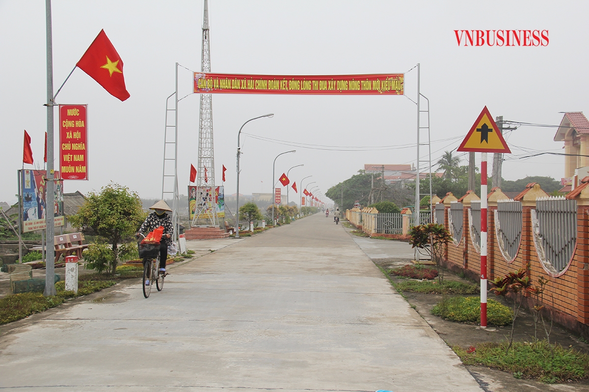 Chương trình xây dựng nông thôn mới kiểu mẫu, nông thôn mới nâng cao đang được tỉnh Nam Định triển khai sâu rộng đến các xã, thị trấn trong toàn tỉnh.