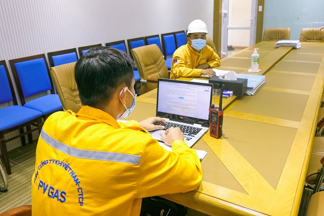 Trong thời gian 3 tại chỗ, các cuộc họp chuyên môn, đóng góp sáng kiến sáng tạo vẫn được tổ chức với nhiều hình thức phù hợp