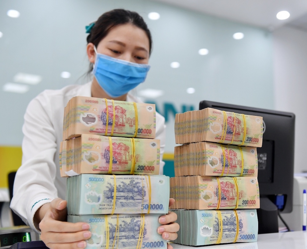 Một số ngân hàng cho biết, sẽ giảm lãi vay cho khách hàng mua nhà từ 1% -1,5% so với mức lãi suất đang áp dụng, tùy từng trường hợp cụ thể.