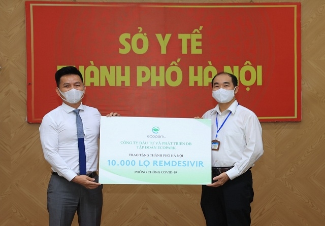 10.000 lọ thuốc được trao cho Sở Y tế Hà Nội
