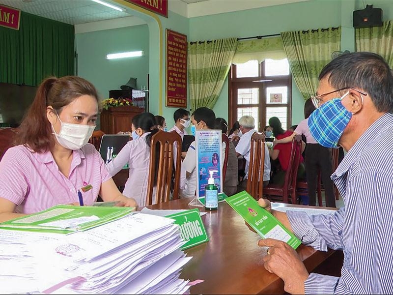 Trong 1 tháng qua, Ngân hàng Chính sách xã hội đã phê duyệt thêm khoảng 222 tỷ đồng để hỗ trợ người sử dụng lao động trả lương cho người lao động, nhằm phục hồi sản xuất.