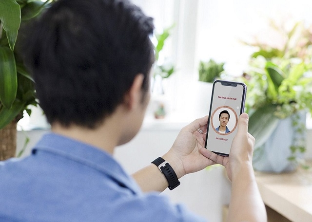 eKYC mở tài khoản trực tuyến dễ dàng chỉ vài phút trên ứng dụng Agribank E-Mobile Banking.