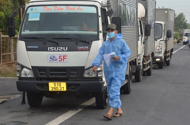Lực lượng tài xế đường bộ và đường thủy nếu được tiêm vaccine ngừa Covid-19 sẽ góp phần đảm bảo chuỗi giá trị hàng hóa.