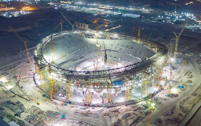 Sân vận động Lusail Iconic có sức chứa 80.000 người phục vụ cho World Cup 2022 tại Qatar. (Ảnh: ĐD)