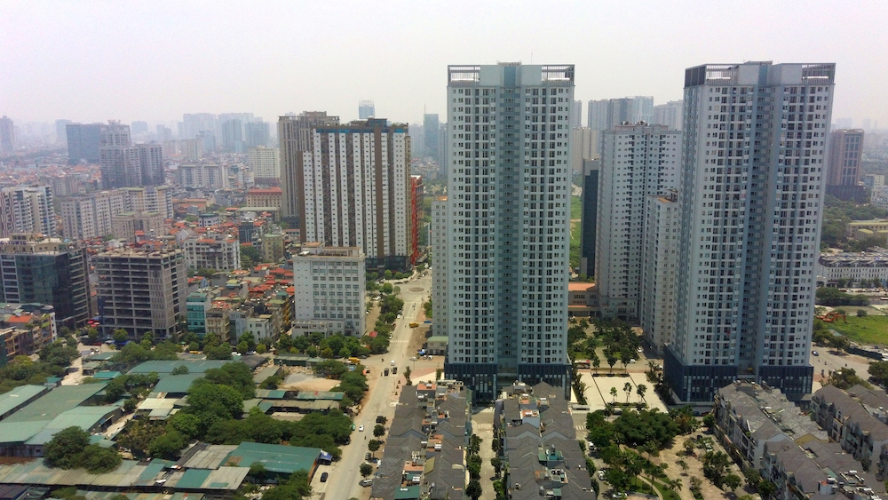 Mặc dù lượng quan tâm giảm, nguồn cung thiếu, nhưng giá vẫn tăng và đến cuối năm dòng tiền có xu hướng quay trở lại BĐS. (Ảnh: TL)