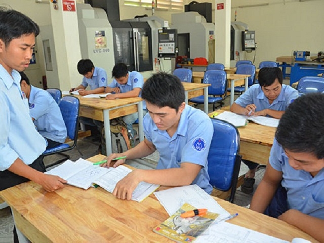 Hà Nội cần đẩy mạnh phối hợp chặt chẽ về nguồ̀n nhân lực giữa cơ sở giáo dục nghề nghiệp và doanh nghiệp. (Ảnh TL)