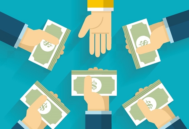 Việc phát hành cổ phiếu riêng lẻ cho cổ đông chiến lược có thể gây ra xung đột lợi ích với các cổ đông nhỏ.