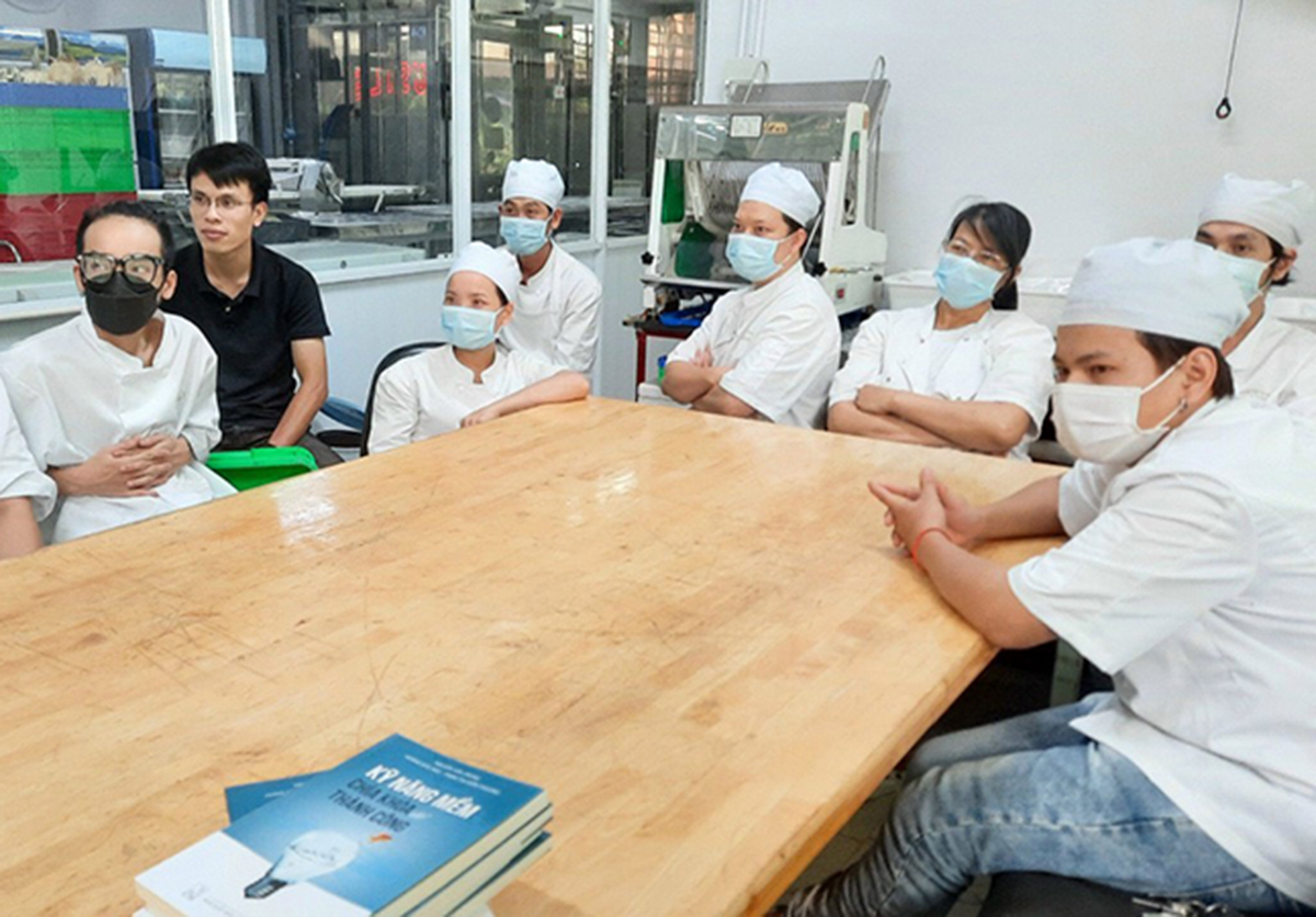 Có kỹ năng mềm, ngoại ngữ sẽ giúp sinh viên trường nghề dễ dàng tiếp cận với các nhà tuyển dụng, tăng khả năng thăng tiến.