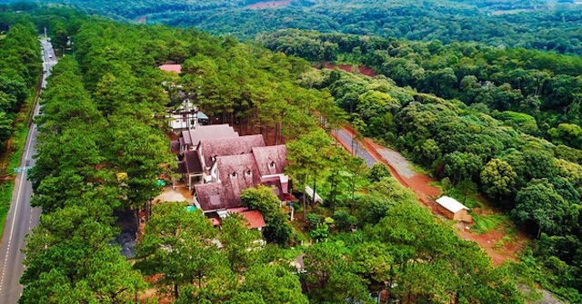 Cùng với cơn sốt đất nền trên cả nước hồi quý I, bất động sản Tây Nguyên cũng không là ngoại lệ. Tuy nhiên, quý III do ảnh hưởng của dịch bệnh, sức cầu giảm nên cơn sốt đất bị chặn đứng, khiến giá giảm từ 20-30%. (Ảnh: TL)