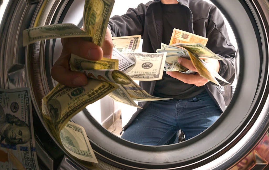 Nhìn từ “Hồ sơ Pandora”, rất cần kiểm soát dòng tiền chuyển từ trong nước ra nước ngoài là nhằm mục đích gì ?