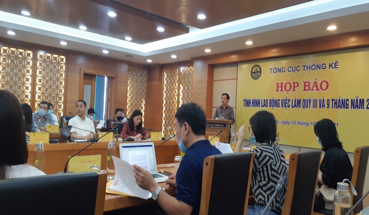 Tổng cục Thống kê họp báo về tình hình lao động, việc làm quý III và 9 tháng 2021.