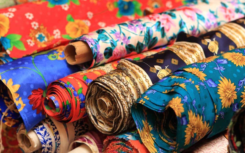 Tình trạng “hàng Tàu - nhãn Việt” có thể khiến thương hiệu mất trắng khi làm suy giảm lòng tin của người tiêu dùng.