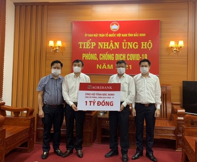 Agribank ủng hộ tỉnh Bắc Ninh.