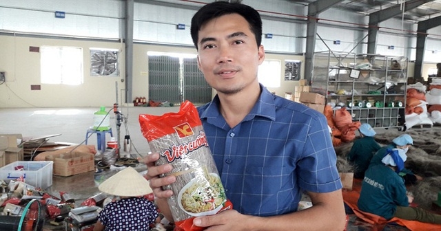 Chân dung anh Nguyễn Văn Ba, Giám đốc HTX miến Việt Cường.