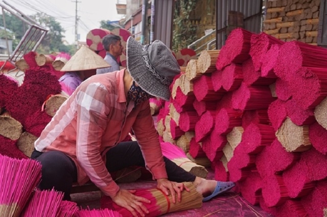 HTX Sản xuất hương làng nghề Xà Cầu mong muốn tăng vốn góp thành viên để bảo đảm phát triển sản xuất.