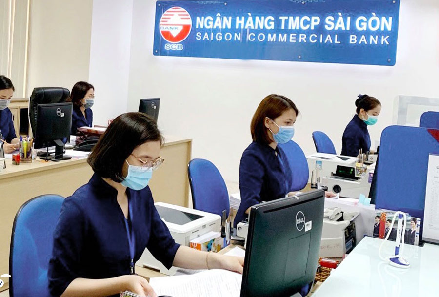 Nhiều nhà băng đang tung ra sản phẩm chứng chỉ tiền gửi, trái phiếu để hút khách hàng.